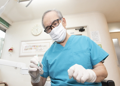 材質にこだわった歯の見た目を改善する治療を心がけております