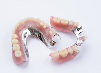 西新セントラル歯科・矯正歯科 入れ歯・義歯