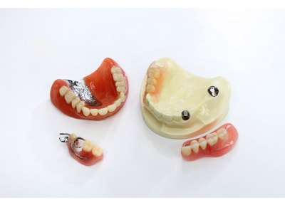 医療法人 吉田歯科クリニック 入れ歯・義歯