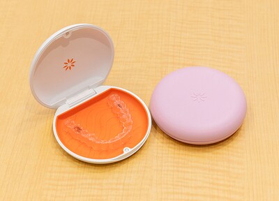 光加速矯正装置で治療期間の短縮も可能です