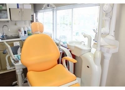 入れ歯は患者さまに合わせたものを作ります。調整しないで使っている患者さまもいるくらいです
