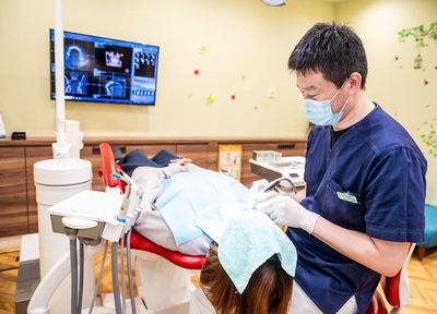 見た目に配慮したつめ物などを用意し、歯への負担を極力抑えた処置をいたします