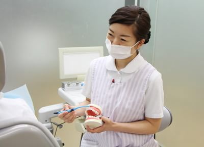 歯科衛生士による歯周病の治療のなかでもメンテナンスはとても重要です