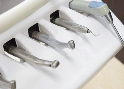 歯と歯の間を磨くブラッシング「つまようじ法」で、歯周病を予防しましょう