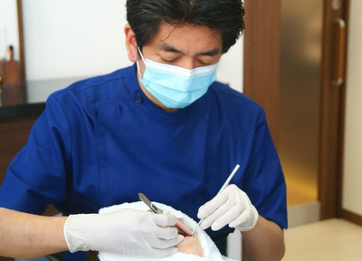 患者さまご自身の歯を少しでも長く守っていくために、歯周病治療に力を入れています。