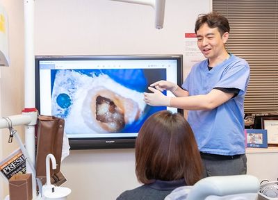通常の根管治療でも改善しない際は「外科的な歯内療法」で対応いたします