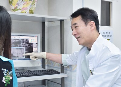 皆さまのお口の中とご相談しながら、メタルフリーの治療をおすすめしています