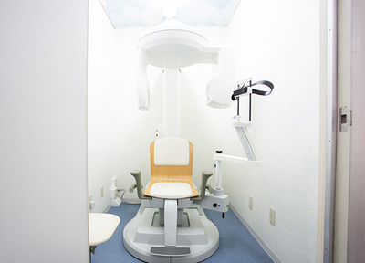 歯科用CTを活用して治療計画を組み立てています。