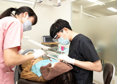 歯科医師と歯科衛生士によるチーム医療が当院の強みです