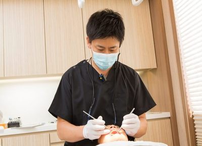 月1回、矯正治療の研さんをした歯科医師が診察を行います