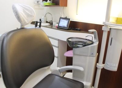 インプラントを利用した総入れ歯はずれにくくなりしっかり噛むことができます