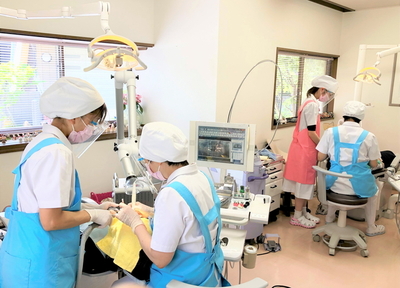 患者さまのお口の状態を維持するために定期的にかよってもらえるよう配慮している歯科医院