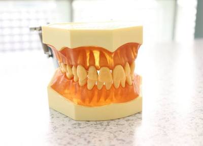 入れ歯の修理には、すぐに対応が可能です