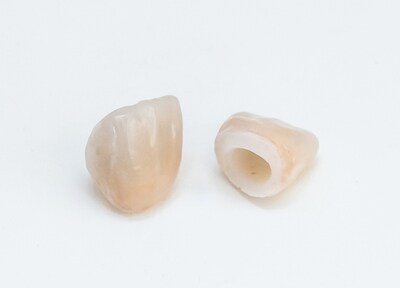 かぶせ物を装着