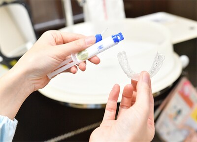 作用の確認・ホームホワイトニングのお渡し