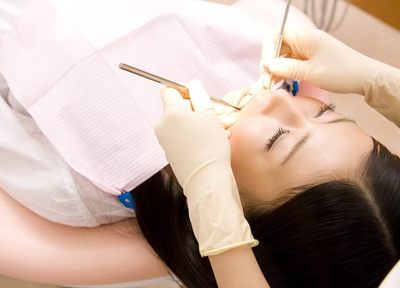 研鑽を積んだ歯科医師が、衛生管理の行き届いた環境で治療いたします