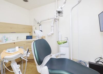 歯周病治療に詳しい知識をもつ歯科衛生士と共に治療を行います