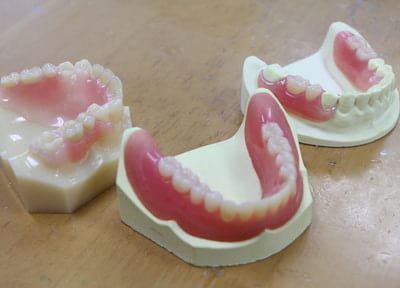 西村歯科医院 入れ歯・義歯