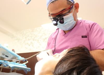 入れ歯を作成する際には材料にこだわるだけではなく、患者さまのストレスをチェックします