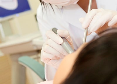 歯科衛生士が、皆さまのお口の健康維持を一貫してサポートします