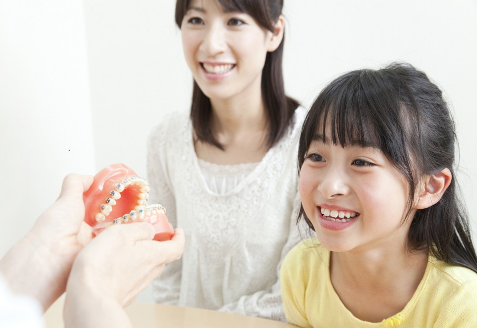 お子さまをきれいな歯並びに導く予防矯正に対応しています