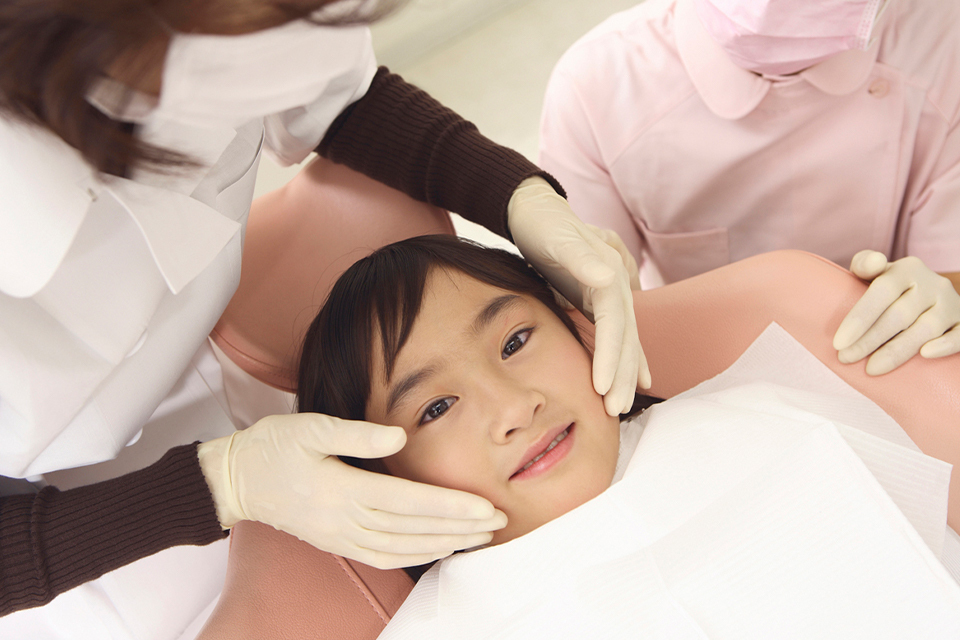 将来の歯の健康と美しさのために、幼少期からできる矯正治療をご提案します