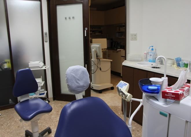 まずは歯周病の治療を行ってから、歯科医師がその後の治療を行います