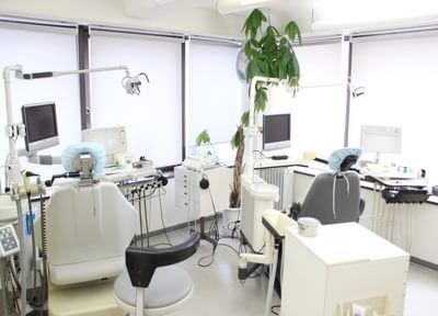 芝歯科室（写真1）