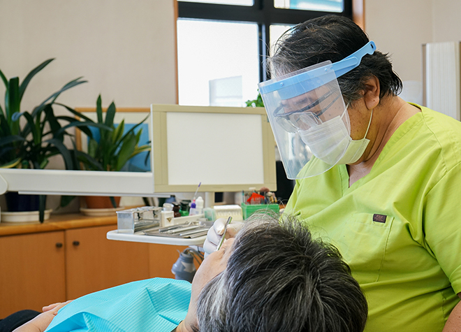 歯の状態だけでなく、お口全体に配慮しながら治療を行います