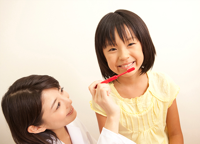 お子さまの大切な歯をお守りできるように、段階的に診療いたします