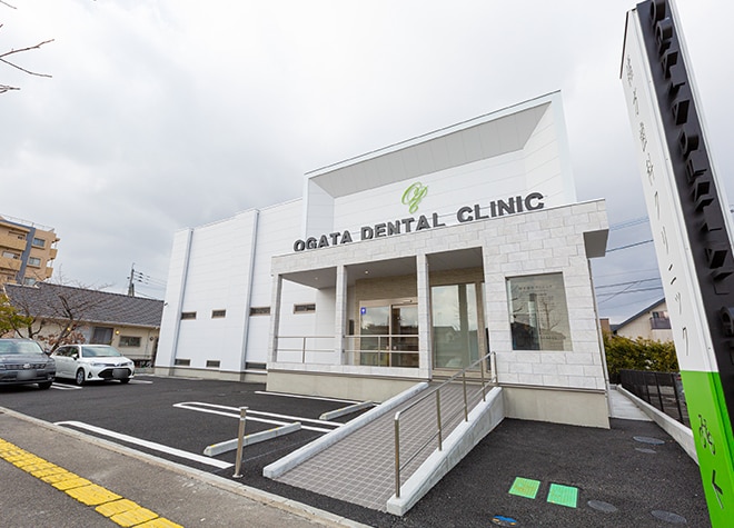 緒方歯科クリニック_駐車場