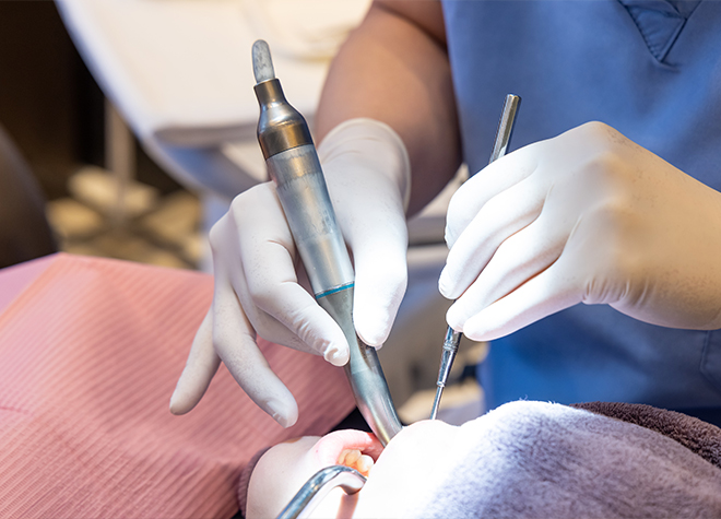 院内に歯科技工士が常駐！患者さまのご希望に添った技工物を提供いたします