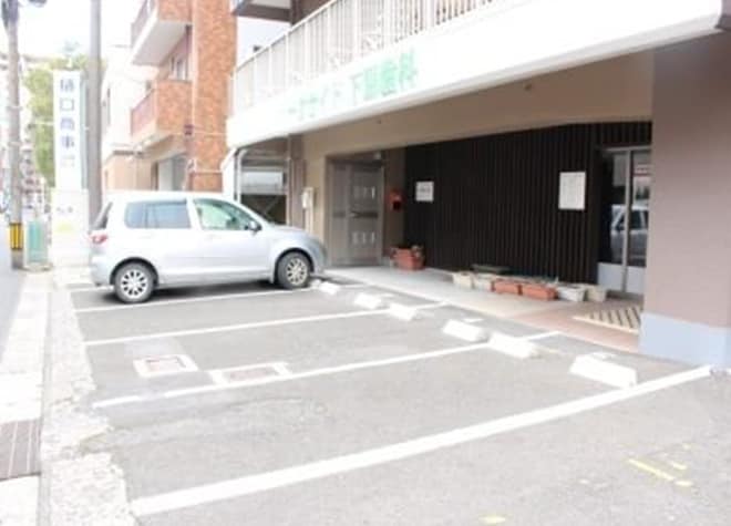 パークサイド下原歯科医院_駐車場
