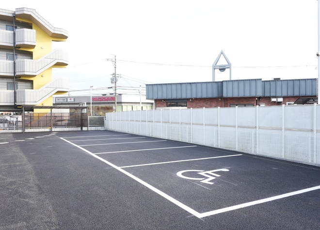 U　Dental　Clinic生駒郡法隆寺院_駐車場