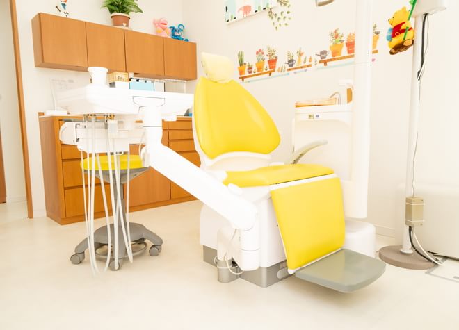 小児歯科に取り組んできた歯科医師が治療を担当します