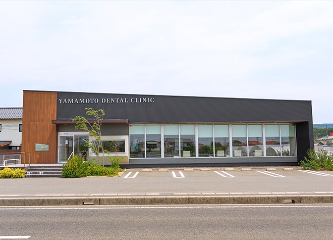 山本歯科医院_駐車場