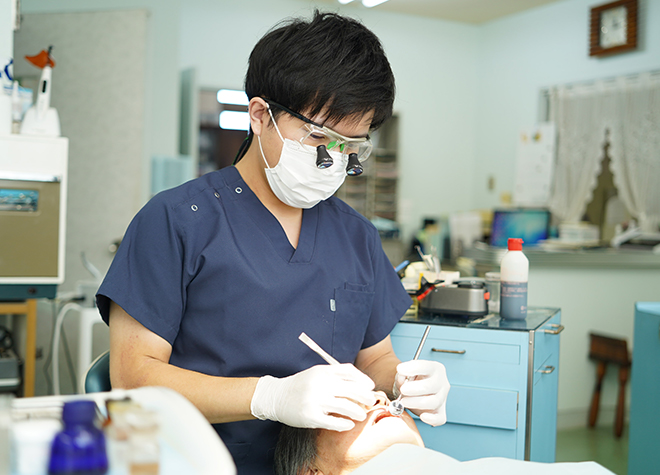 歯科口腔外科に注力する院長が、歯茎や唇などのお悩みにもお応えします