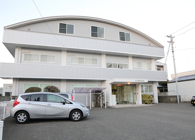 仁木歯科医院_駐車場