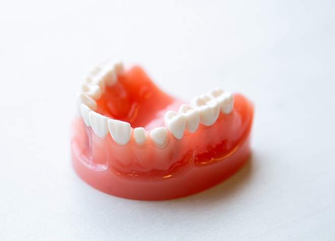 患者さまの生活に合わせた入れ歯で、噛む喜びをご提供いたします。