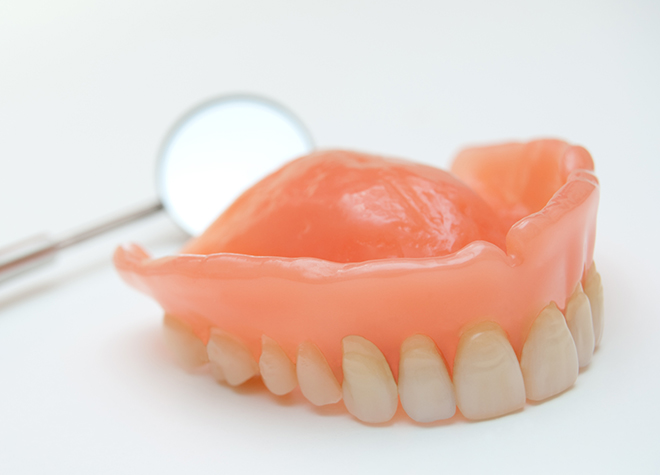人工的な歯を作る様々な方法を、患者さまに合った形でご提案いたします。