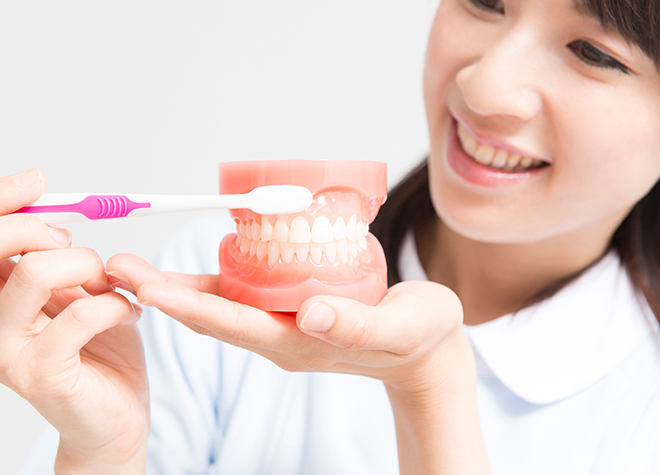 早期の歯周病のケアによって、ご自身の歯を残せる口内環境を整えていきます