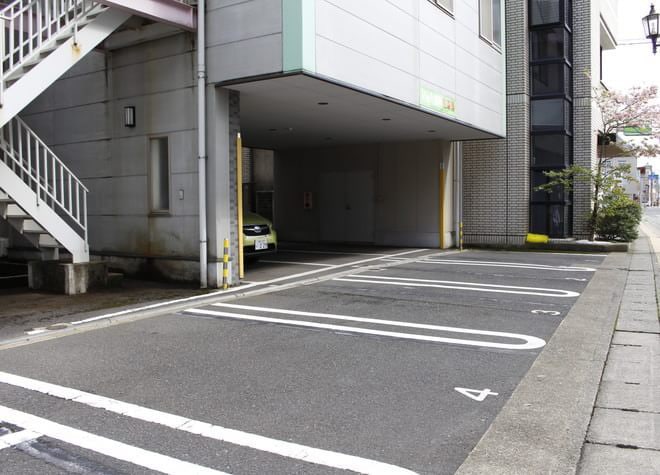 いんべ歯科_駐車場
