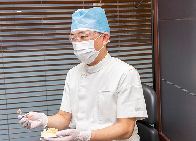 使いやすい入れ歯を作製するため、型取りから調整までの各工程をていねいに進めていきます