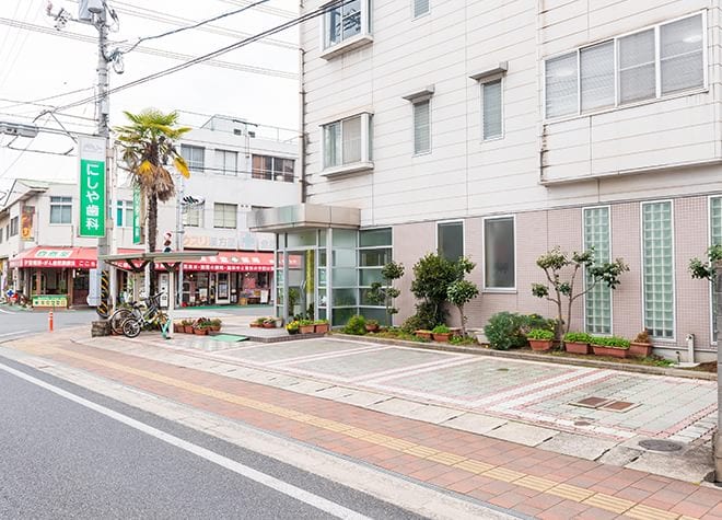 にしや歯科医院_駐車場