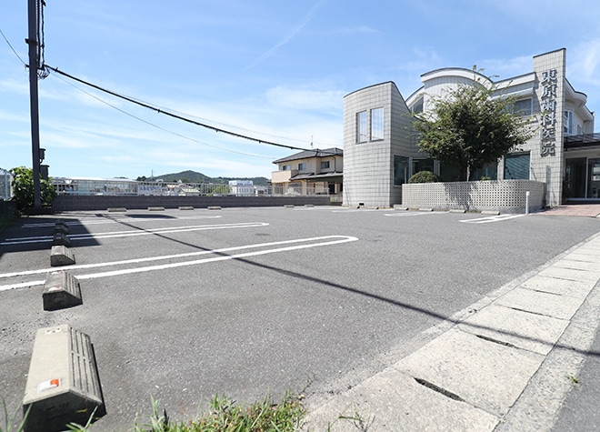 東原歯科医院_駐車場