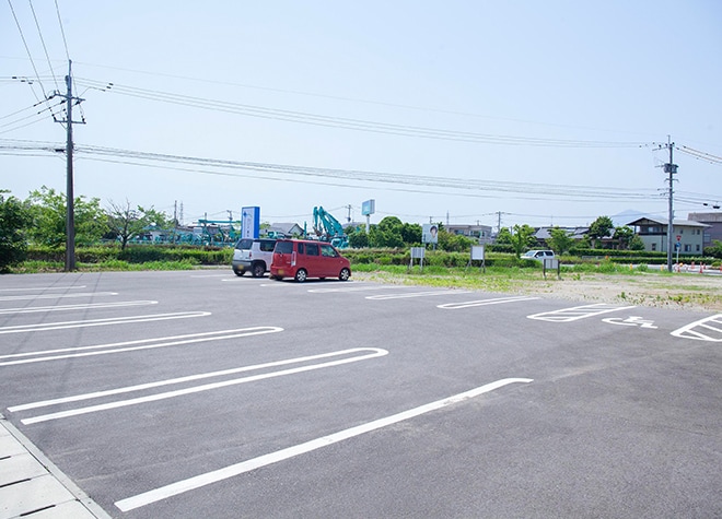 クリア総合歯科クリニック_駐車場
