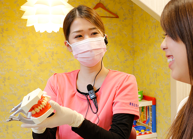 健康な口腔環境を維持するためには、日々の歯磨きと定期的なメンテナンスが大切です