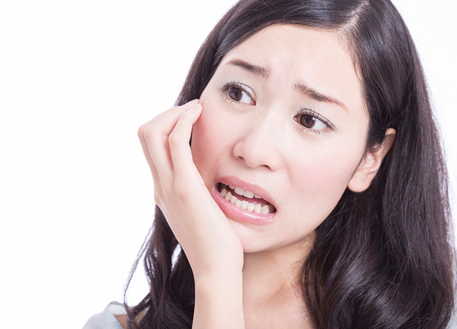 顎が鳴る、口を開くと痛い－－そんな方は顎関節症かもしれません。悪化する前にしっかり治しましょう