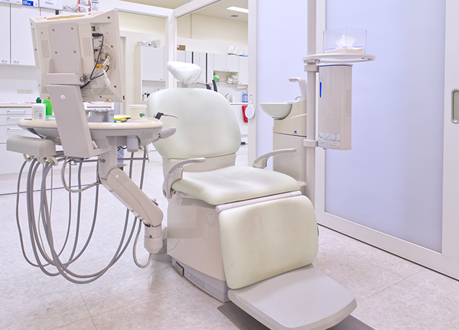 歯を失われた患者さまに対して、当院はインプラント治療をご提供しています