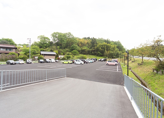 しろやま歯科_駐車場